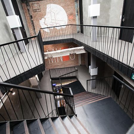 Thrive The Hostel : Patpong By The Belle กรุงเทพมหานคร ภายนอก รูปภาพ