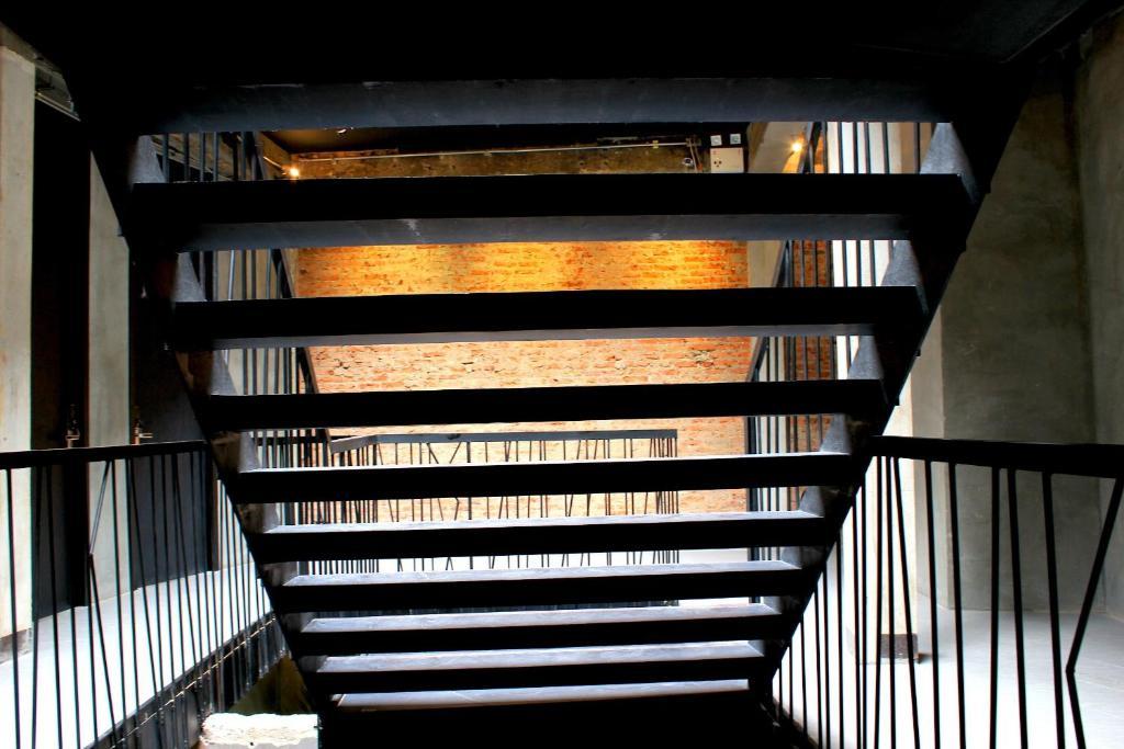 Thrive The Hostel : Patpong By The Belle กรุงเทพมหานคร ภายนอก รูปภาพ