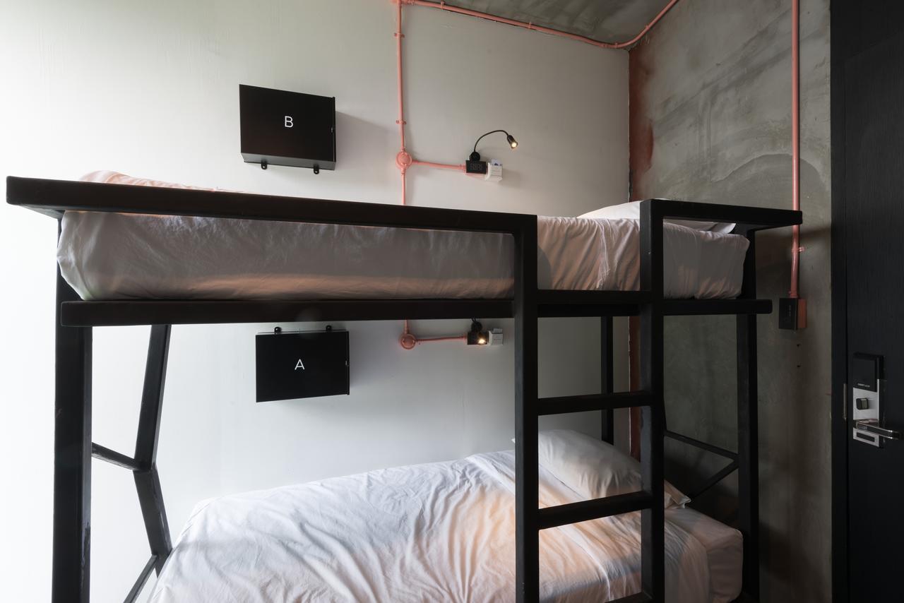 Thrive The Hostel : Patpong By The Belle กรุงเทพมหานคร ภายนอก รูปภาพ