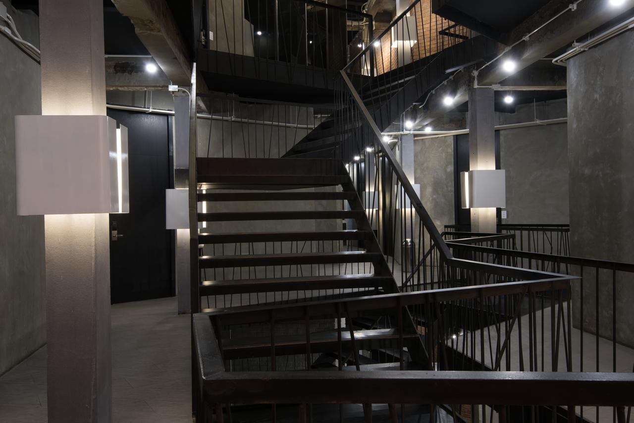 Thrive The Hostel : Patpong By The Belle กรุงเทพมหานคร ภายนอก รูปภาพ