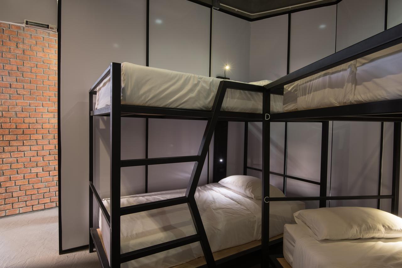 Thrive The Hostel : Patpong By The Belle กรุงเทพมหานคร ภายนอก รูปภาพ